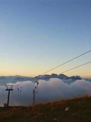 Bones-Eating Marriag